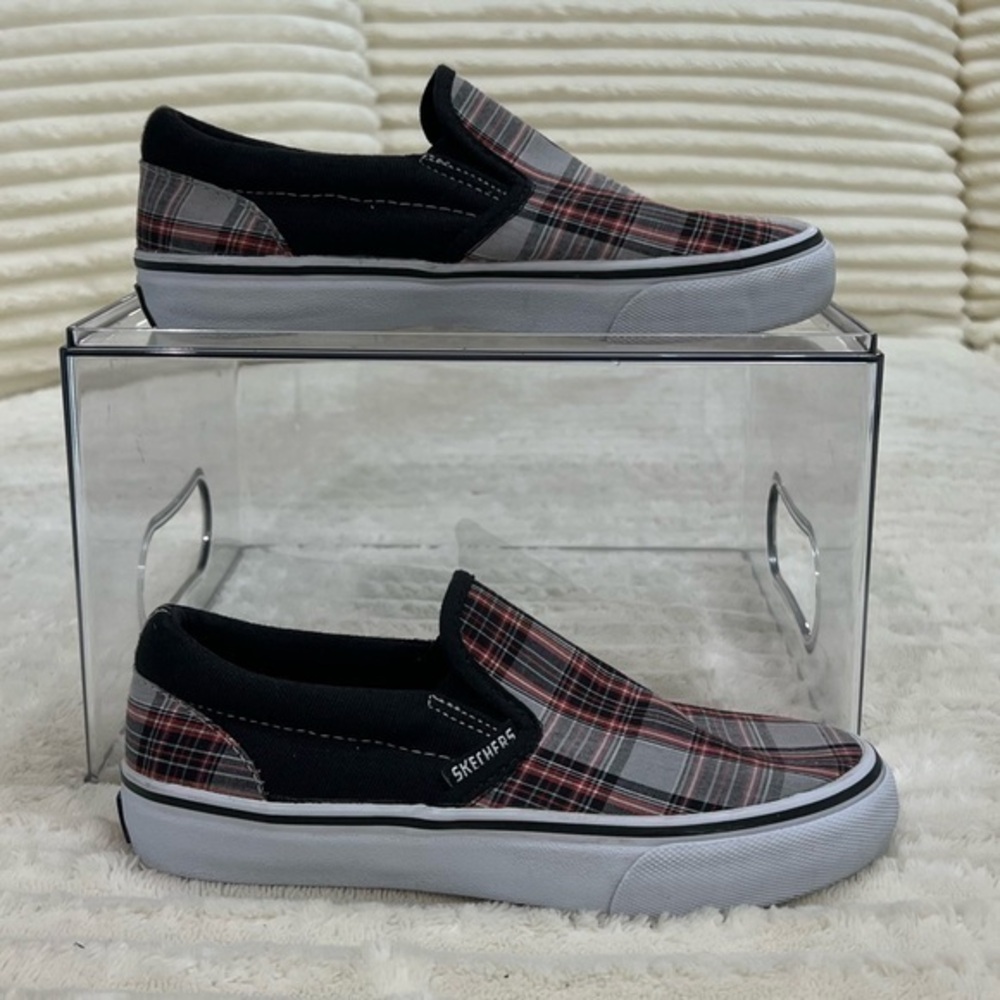 Skechers Kids' Black,Red And Gray Plaid Slip-On Sneakers Size Girls 1